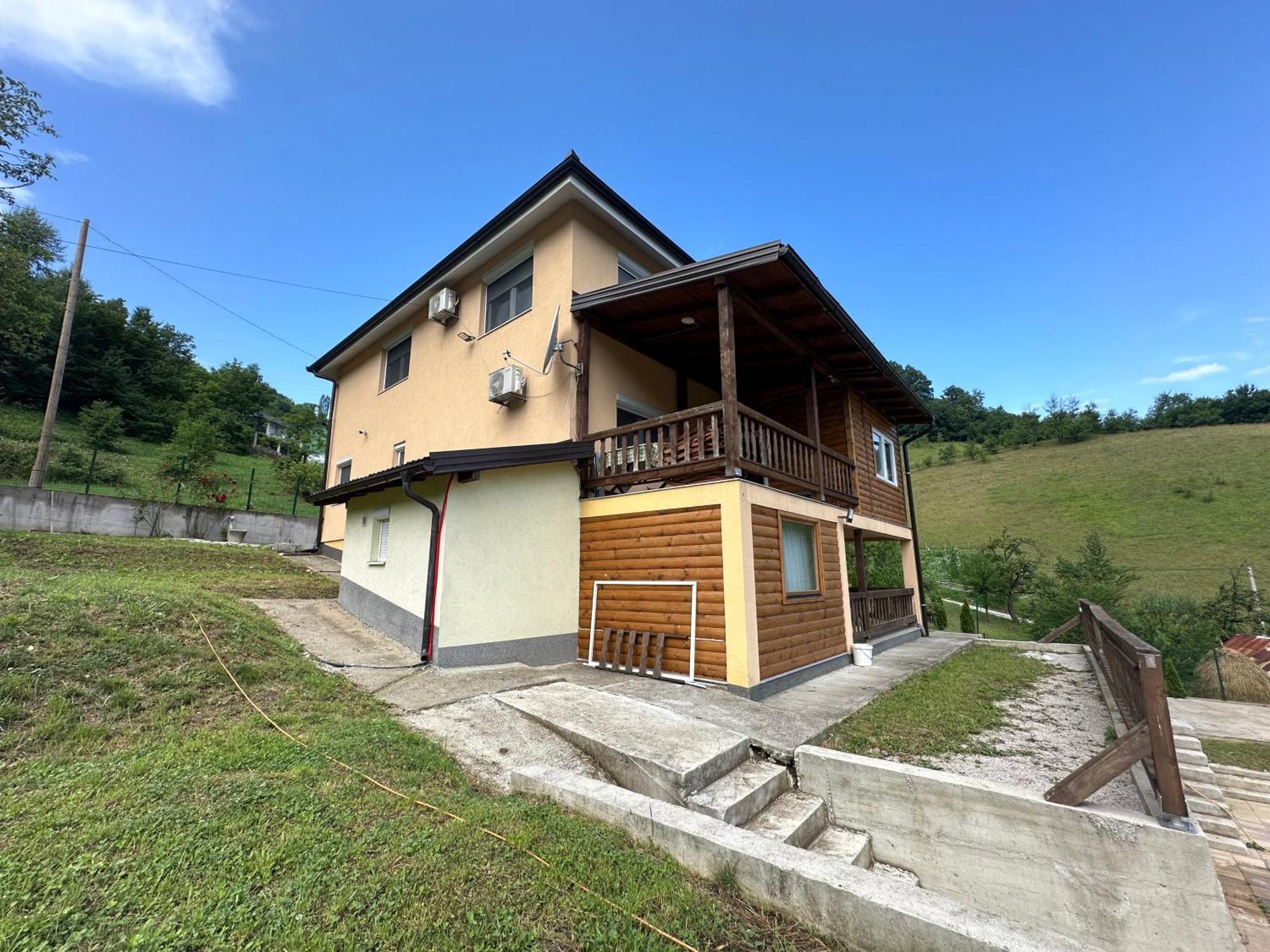 Happy House Villa